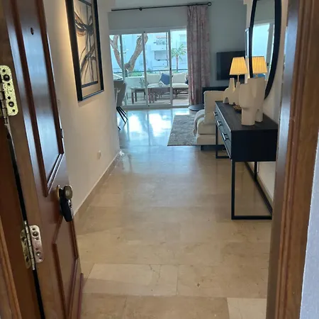 In El Presidente Side New Golden Mile Apartman *