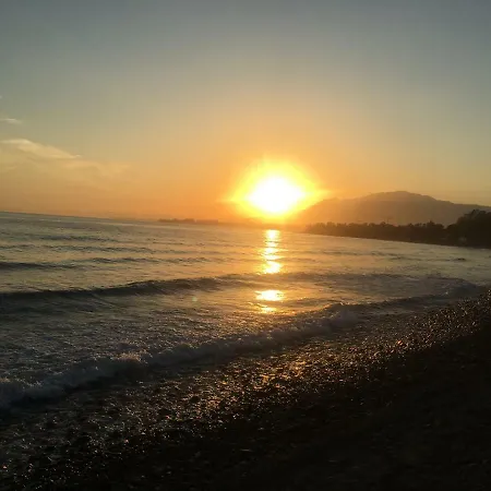 In El Presidente Side New Golden Mile Estepona