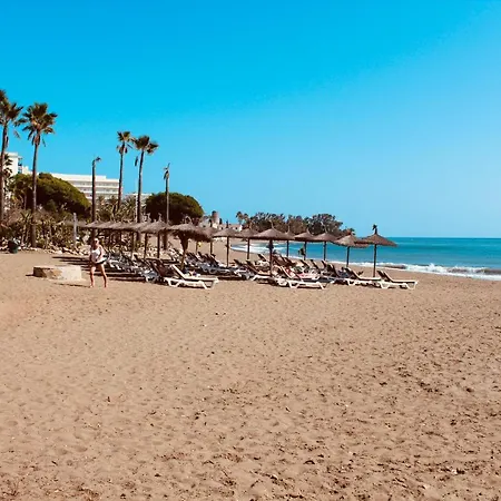 In El Presidente Side New Golden Mile