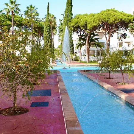 In El Presidente Side New Golden Mile