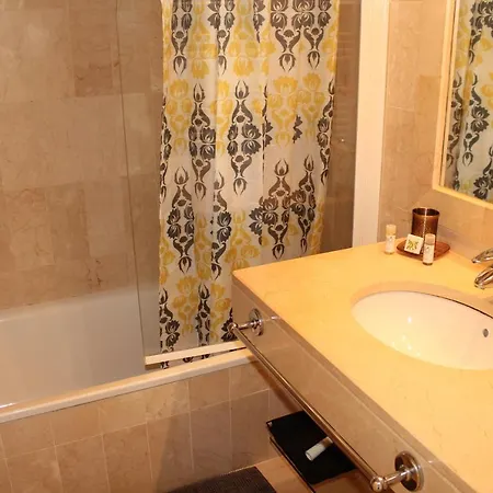 In El Presidente Side New Golden Mile Apartment Estepona