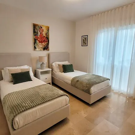 Апартаменти In El Presidente Side New Golden Mile Естепона