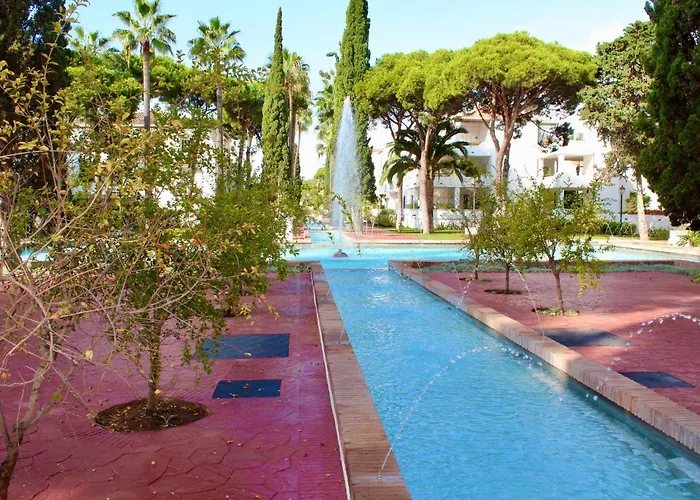 In El Presidente Side New Golden Mile