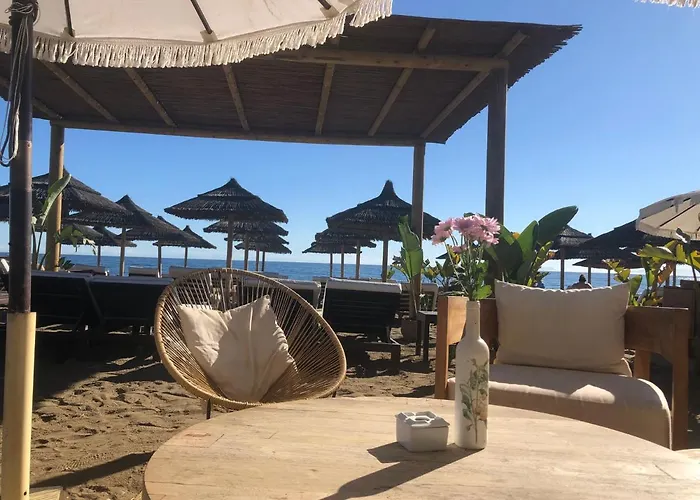 Appartement In El Presidente Side New Golden Mile