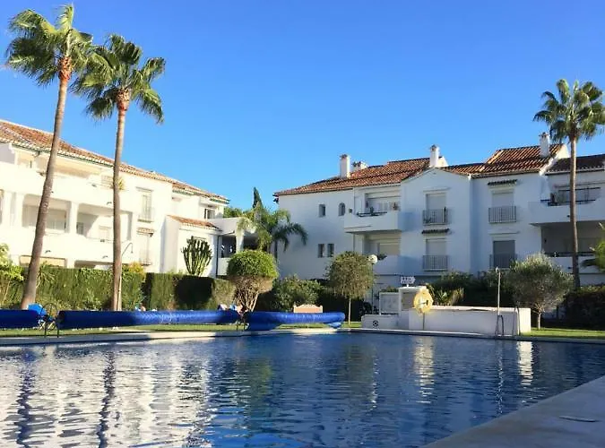 Appartement In El Presidente Side New Golden Mile Estepona